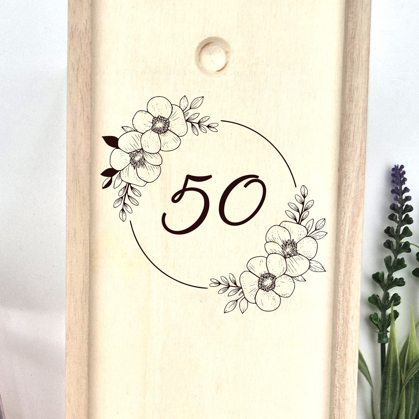 Personalised Champagne Gift Box – 50th Birthday wine box