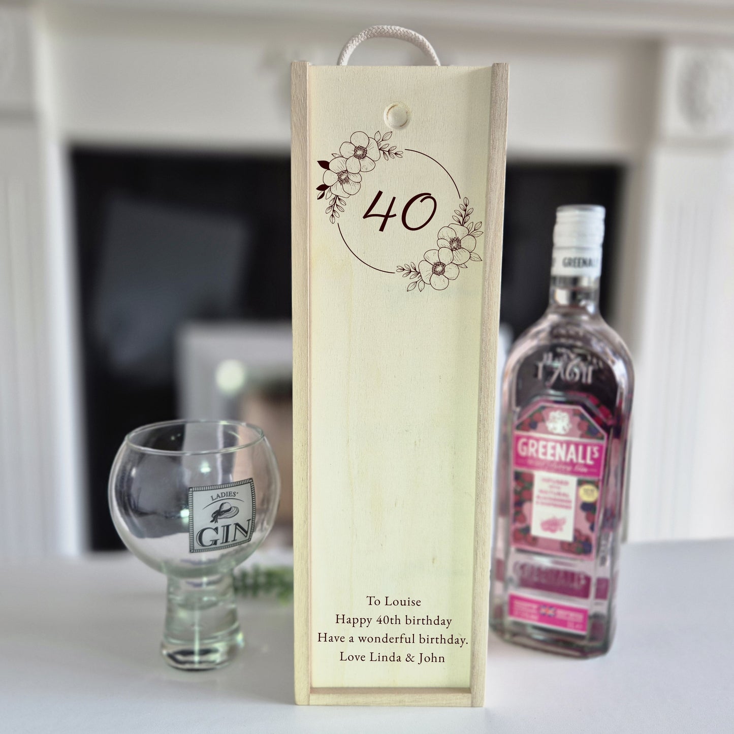 Personalised 40th Birthday Champagne Gift Box – Birthday Keepsake for 40 years Milestones