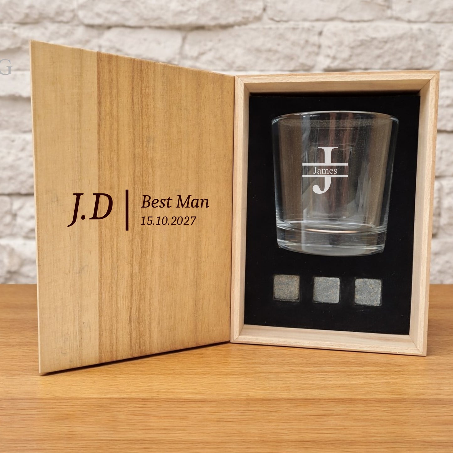 Personalised Best Man whisky gift set with engraved glass and whisky stones.